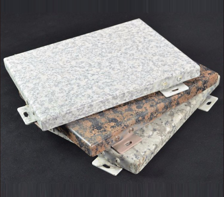 仿石材鋁單板的特點(diǎn)有哪些